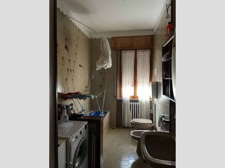 Quadrilocale in Vendita a Forlì, 165'000&euro;, 173 m²