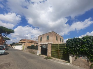 Appartamento in Vendita a Roma, zona Appia nuova, 169'000€, 85 m²