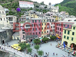 Attività commerciale in Vendita a Vernazza, zona VERNAZZA, 100'000€, 22 m², arredato