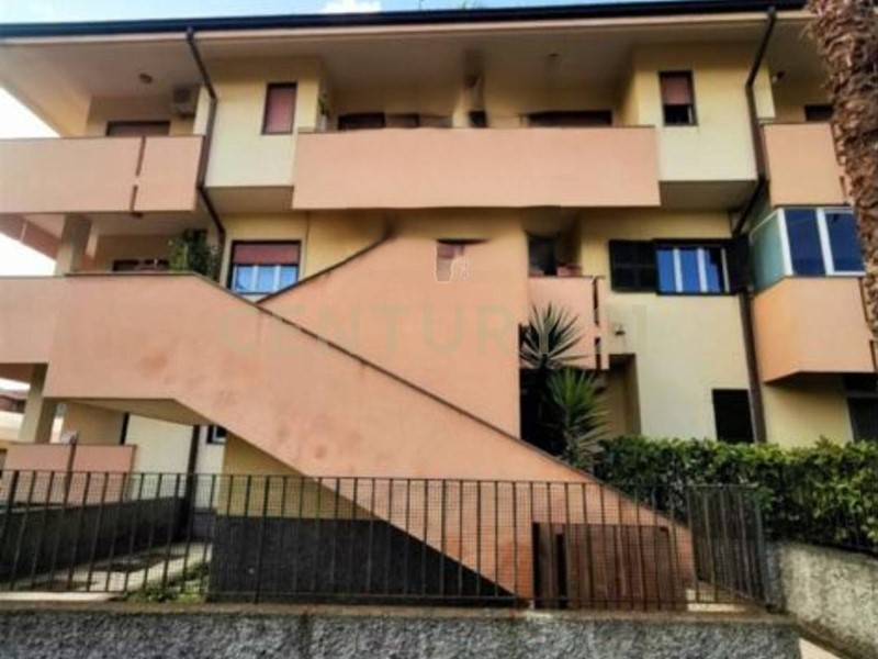 Appartamento in Vendita a Mascalucia, 149'000€, 200 m², con Box