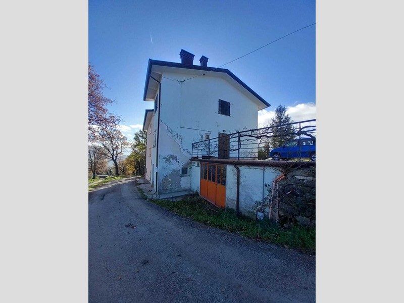 Casa Semi Indipendente in Vendita a San Leo, 48'000€, 79 m²