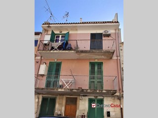 Quadrilocale in Vendita a Messina, 58'000€, 80 m²