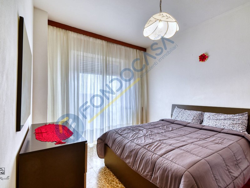 Bilocale in Vendita a Limbiate, zona Centro, 90'000€, 57 m²