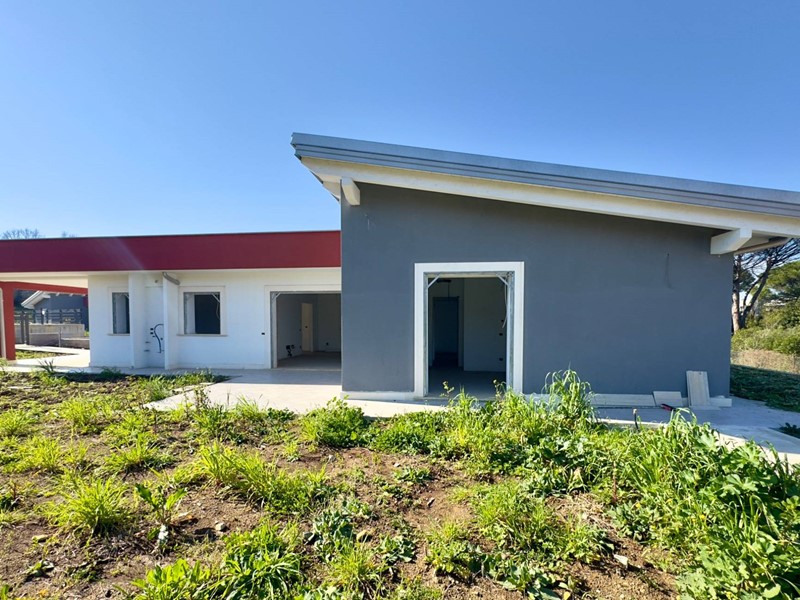 Villa in Vendita a Monterotondo, zona Monterotondo Scalo, 429'000€, 140 m²