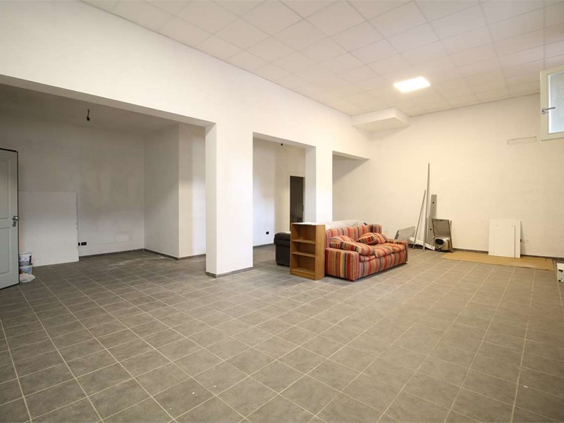 Ufficio in Vendita a Bientina, 190'000€, 80 m²