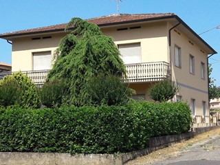 Appartamento in Vendita a Capannori, zona Lappato, 175'000&euro;, 130 m², con Box