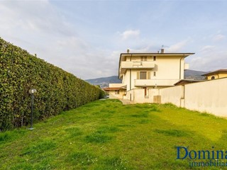 Villa in Vendita a Montignoso, zona Cervaiolo, 900'000€, 285 m², arredato