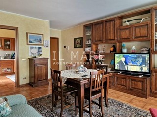 Appartamento in Vendita a Massa, zona Mirteto, 220'000€, 100 m², arredato, con Box