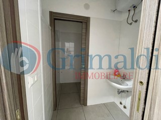 Negozio in Vendita a Messina, 65'000€, 40 m²