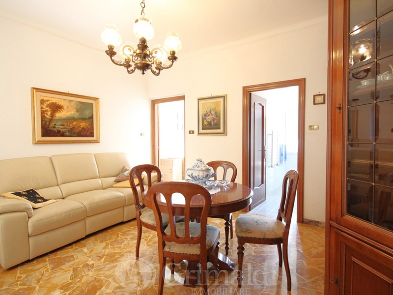 Quadrilocale in Vendita a Genova, 64'000€, 78 m²