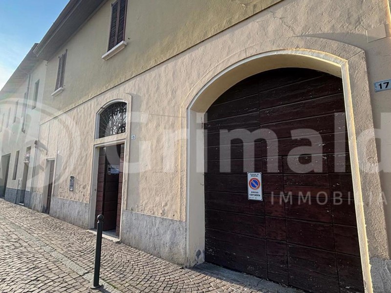 Casa Indipendente in Vendita a Albairate, 390'000€, 540 m²