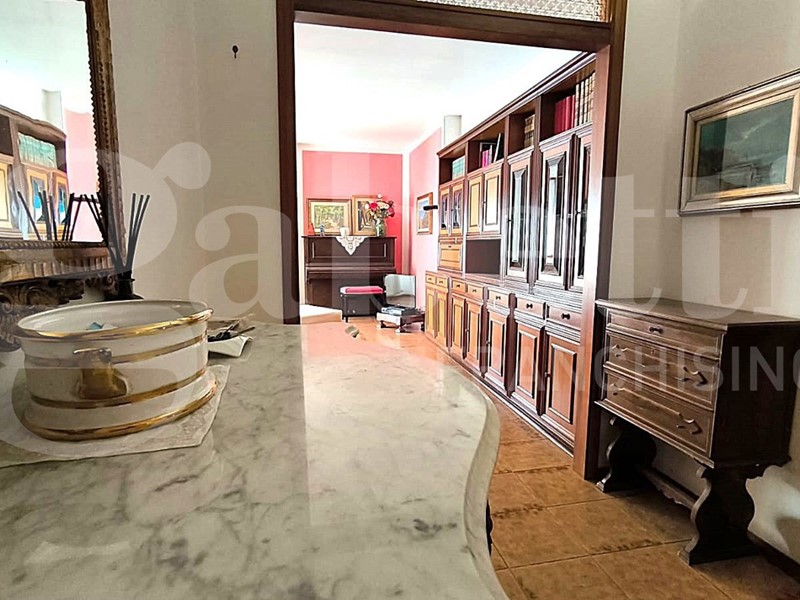 Appartamento in Vendita a Follonica, 330'000€, 140 m²
