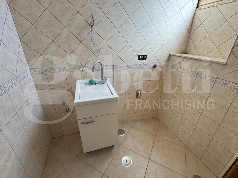 Appartamento in Vendita a Capua, 88'000€, 110 m²