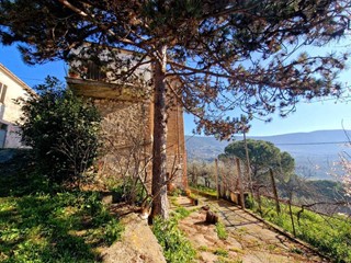 Casa Semi Indipendente in Vendita a Lugnano in Teverina, 59'000€, 86 m², con Box