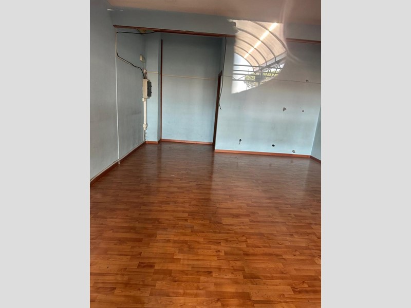 Immobile commerciale in Vendita a Roma, zona Tor Bella Monaca, 59'000€, 30 m²