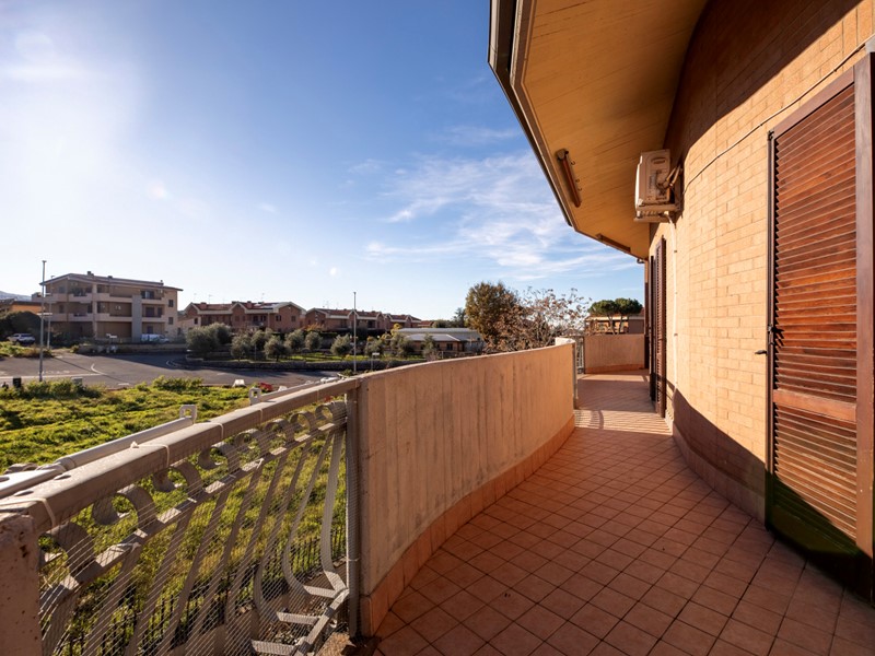 Quadrilocale in Vendita a Monte Compatri, zona Laghetto, 159'000€, 104 m²