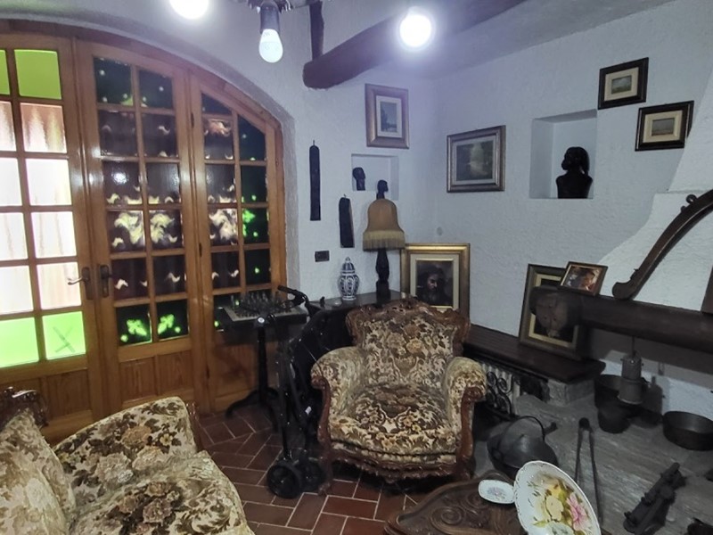 Casa Indipendente in Vendita a Asigliano Vercellese, 198'000€, 300 m², con Box