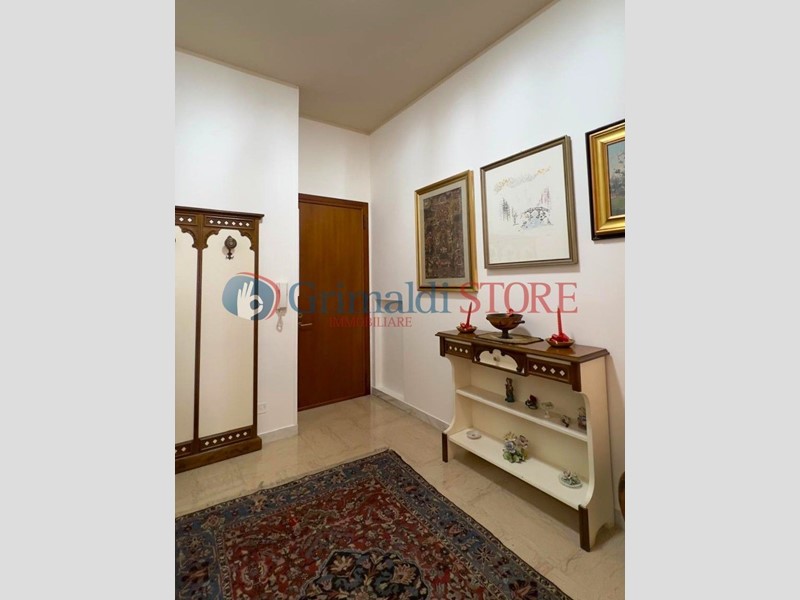 Quadrilocale in Vendita a Lecce, 250'000€, 140 m²