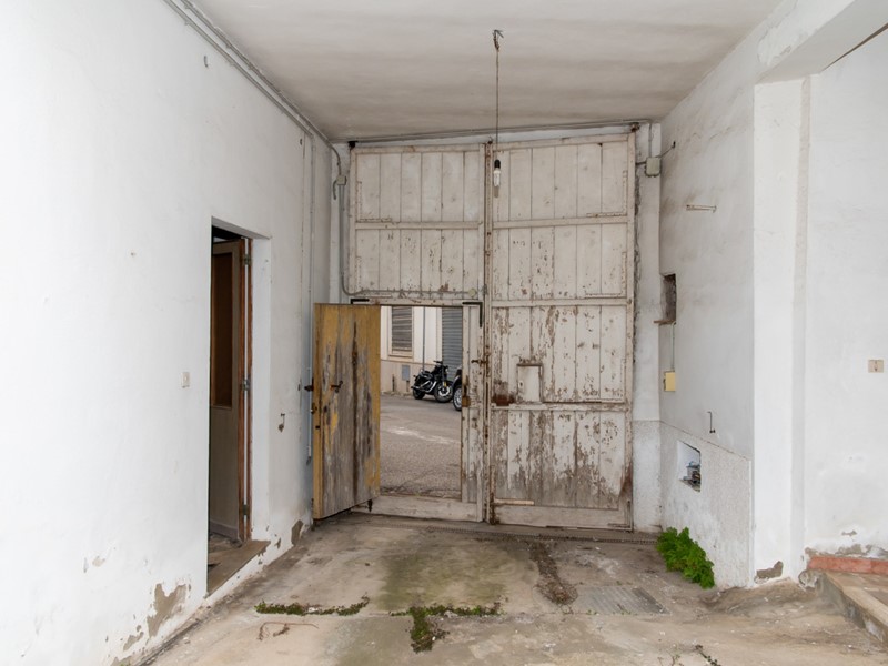 Casa Indipendente in Vendita a Monserrato, zona C.Storico, 195'000€, 152 m²