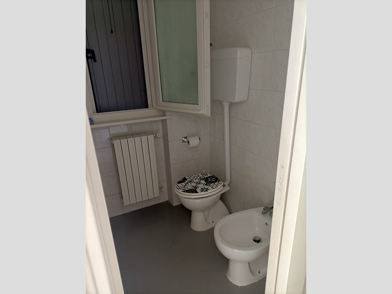 Casa Indipendente in Vendita a Castel San Giovanni, 382'000€, 324 m², con Box