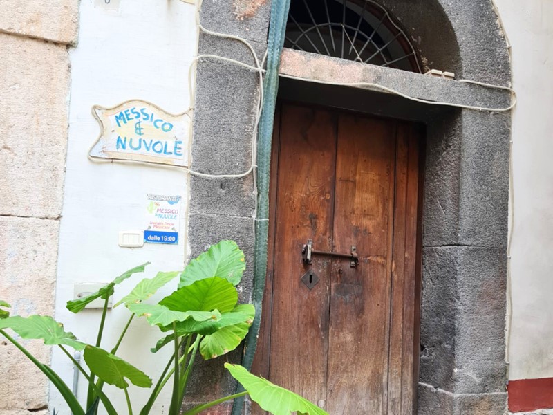 Immobile commerciale in Vendita a Salerno, 150'000&euro;, 120 m²