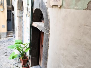 Immobile commerciale in Vendita a Salerno, 150'000&euro;, 120 m²