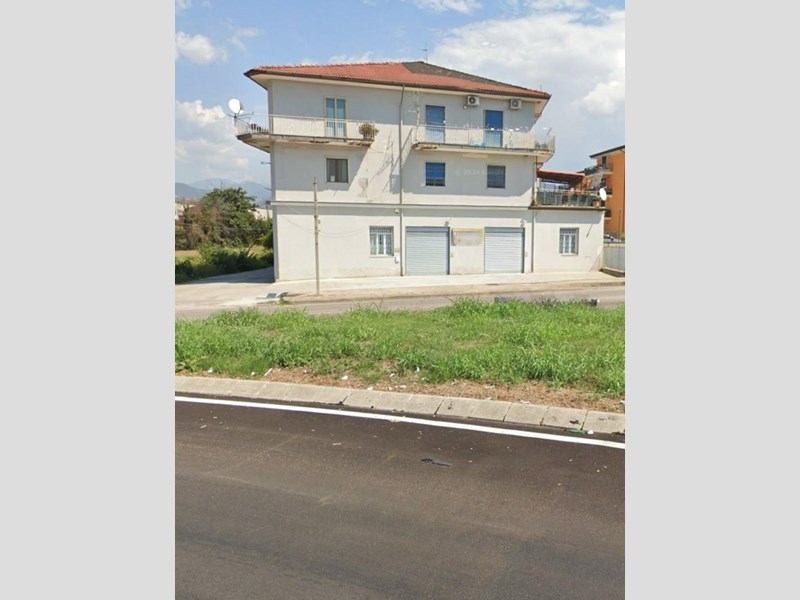Quadrilocale in Vendita a Montecorvino Pugliano, zona Pagliarone, 160'000€, 135 m²