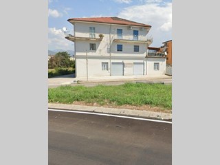 Quadrilocale in Vendita a Montecorvino Pugliano, zona Pagliarone, 160'000€, 135 m²