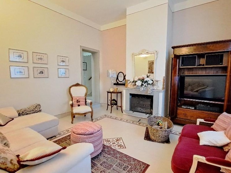 Casa Indipendente in Vendita a Pisa, zona La Vettola, 400'000€, 140 m², arredato