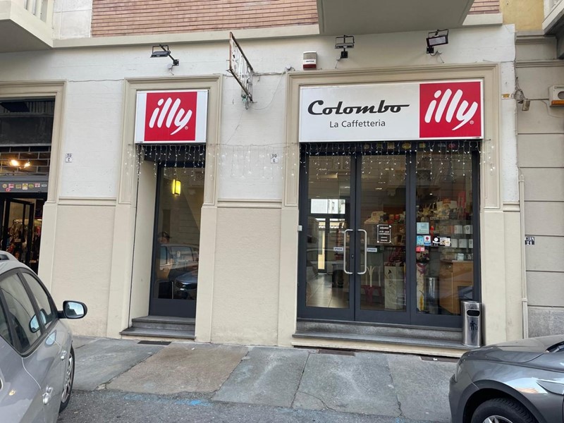 Attività commerciale in Vendita a Torino, 69'000€, 70 m²