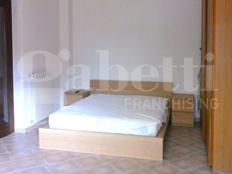 Villa bifamiliare in Vendita a Avezzano, 150'000€, 145 m²