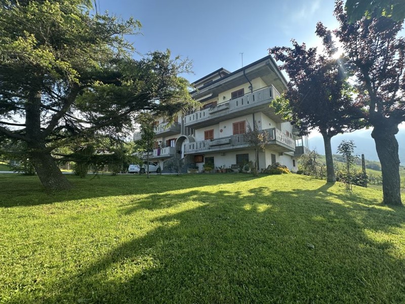 Quadrilocale in Vendita a Civitella del Tronto, 135'000€, 159 m²