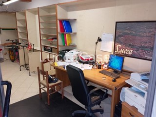 Immobile commerciale in Affitto a Lucca, zona San Marco, 500€, 40 m²