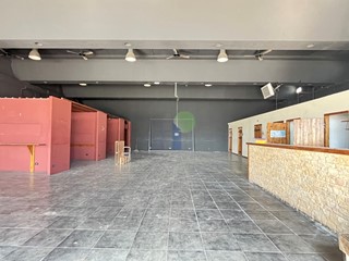 Immobile commerciale in Affitto a Livorno, zona Nord, 6'500€, 800 m²