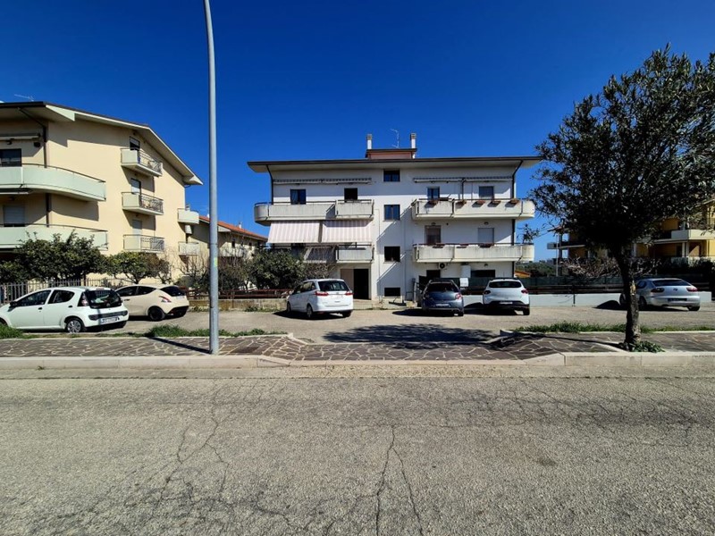 Bilocale in Vendita a San Vito Chietino, 85'000€, 64 m²