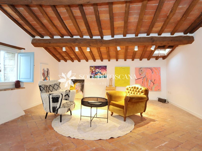 Trilocale in Vendita a Torrita di Siena, zona Montefollonico, 169'000€, 91 m², arredato
