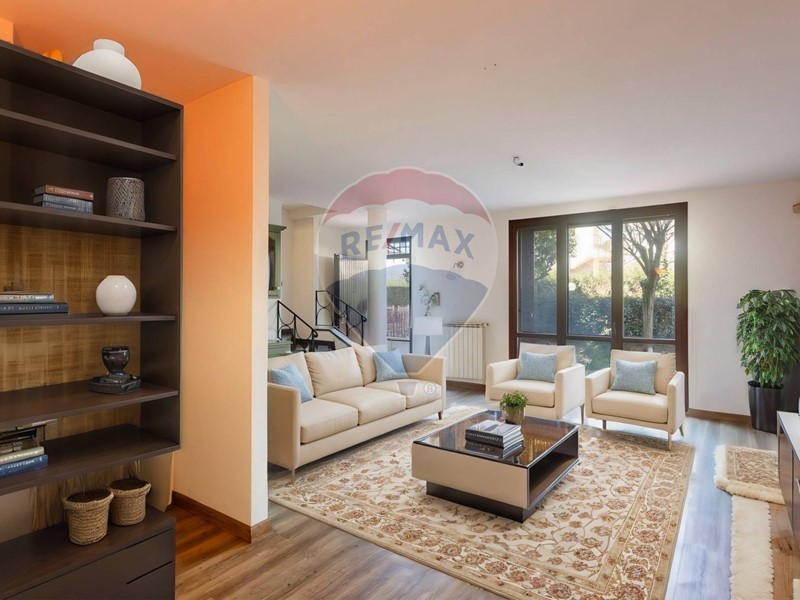 Casa Semi Indipendente in Vendita a Campi Bisenzio, zona Capalle, 375'000€, 165 m²