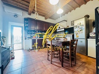 Casa Indipendente in Vendita a Collesalvetti, 198'000&euro;, 110 m²