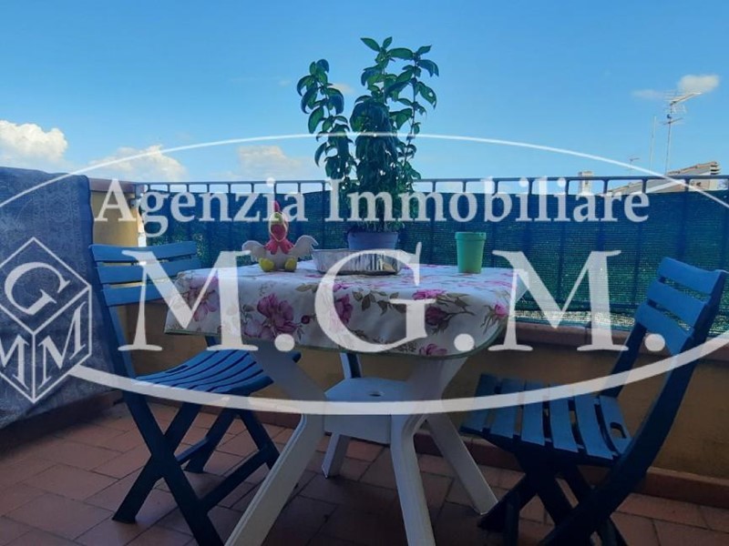 Appartamento in Vendita a Santa Croce sull'Arno, zona Staffoli, 145'000€, 80 m², con Box