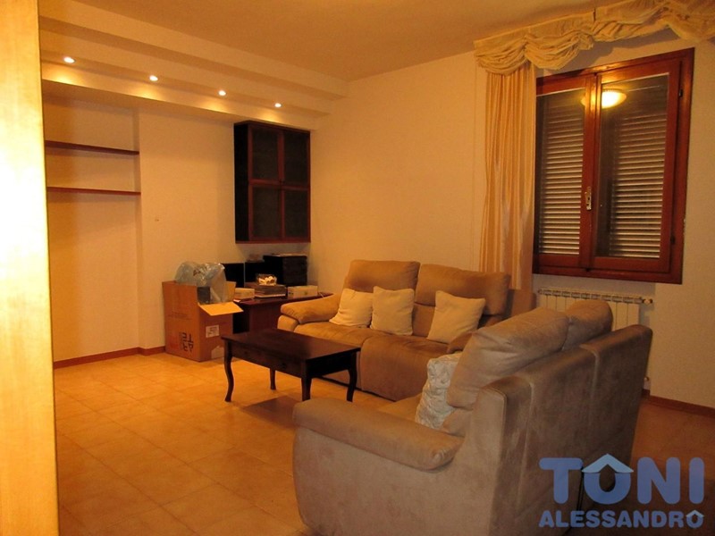 Appartamento in Vendita a Empoli, 275'000€, 120 m², con Box