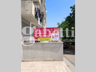 Magazzino in Vendita a Benevento, 450€, 2000 m²