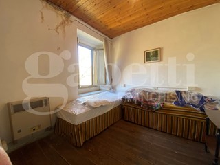Appartamento in Vendita a Alto Reno Terme, 39'000€, 99 m²