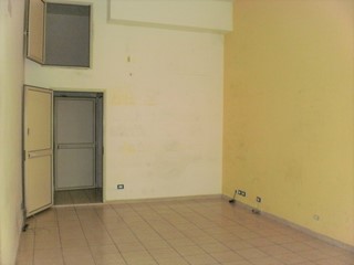 Immobile commerciale in Affitto a Ragusa, 300€, 40 m²