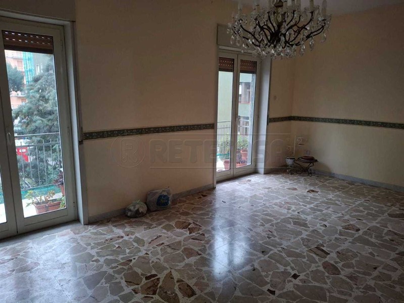 Appartamento in Vendita a Siracusa, 105'000&euro;, 133 m²