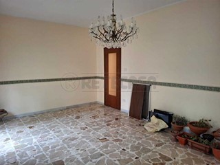 Appartamento in Vendita a Siracusa, 105'000&euro;, 133 m²
