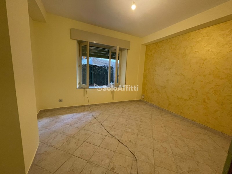 Ufficio in Affitto a Reggio Calabria, zona Centro, 380€, 60 m²