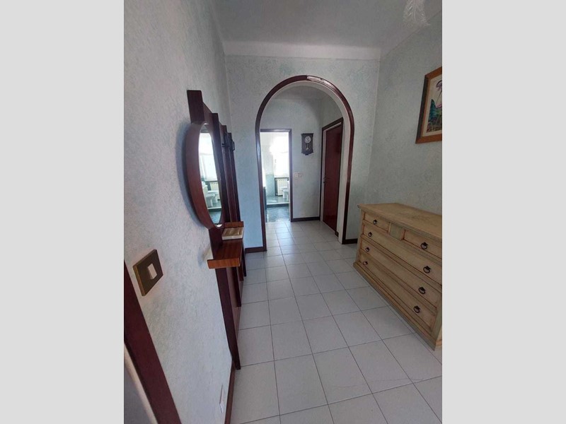 Casa Semi Indipendente in Vendita a Luni, zona Dogana, 140'000€, 80 m²