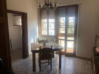 Casa Semi Indipendente in Vendita a Calcinaia, zona FORNACETTE, 159'000€, 148 m²