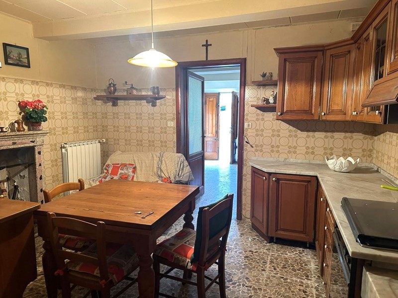 Casa Indipendente in Vendita a Capannori, zona Lammari, 95'000€, 96 m²