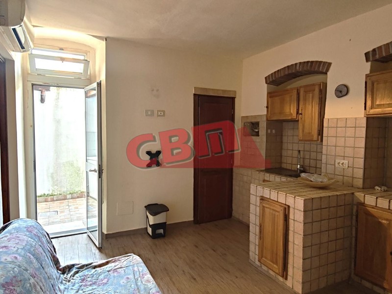 Bilocale in Vendita a Livorno, 89'000€, 45 m², arredato